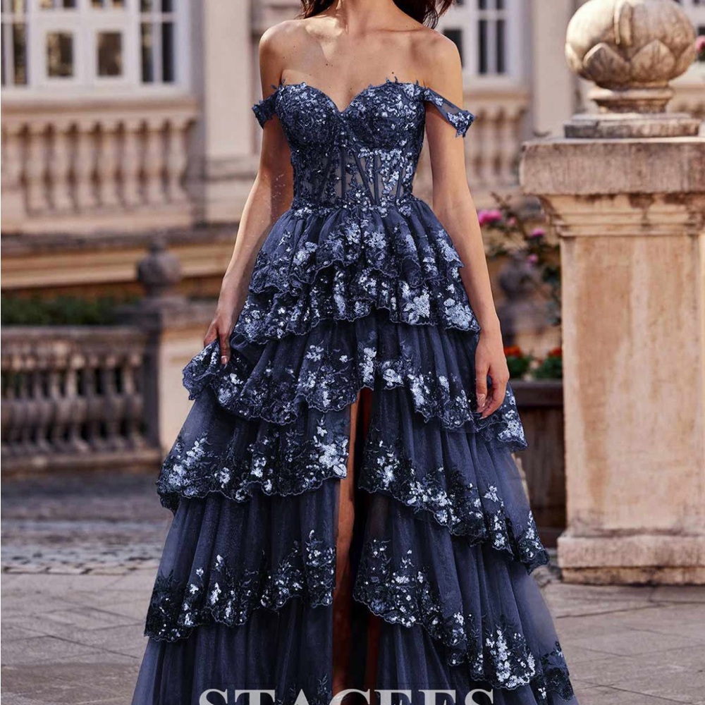 Elegant Off-Shoulder Navy Blue Evening Gown